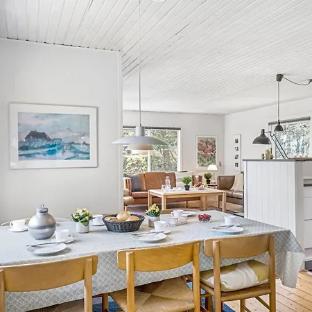 Elny - 500m To The Fjord By Interhome Feriehus