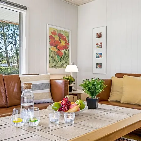 Elny - 500m To The Fjord By Interhome Feriehus